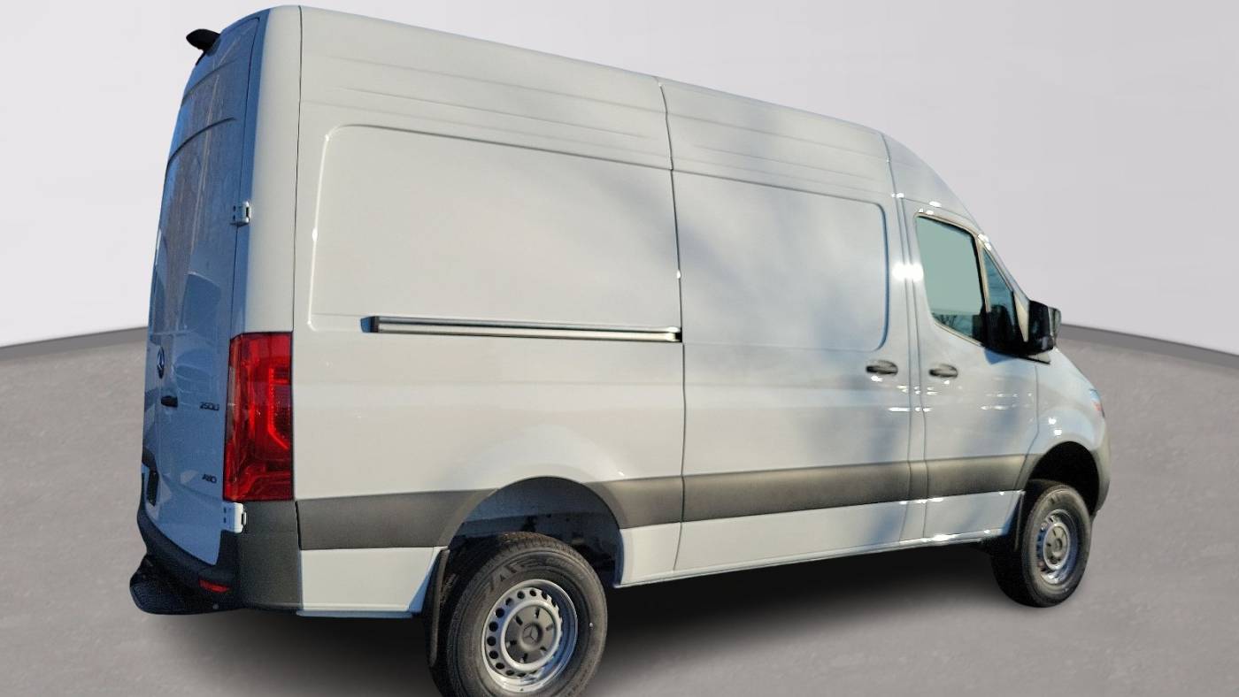 2024 mercedes-benz sprinter 2500