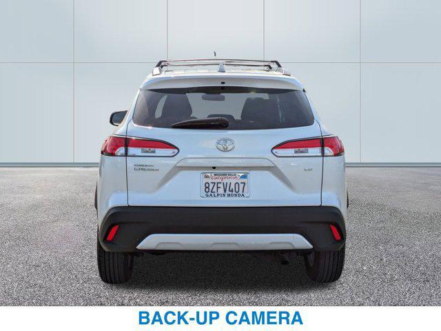 2022 toyota corolla cross le