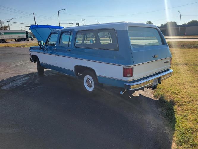 1976 gmc suburban in benton, kansas