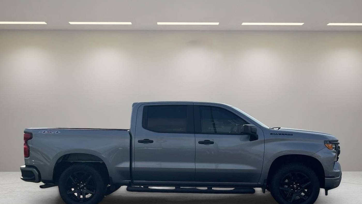 2024 chevrolet silverado 1500 custom