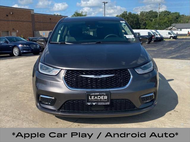 2022 chrysler pacifica hybrid touring l