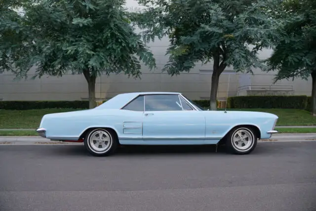 47300 miles 401/325hp v8 automatic2 dr hardtop