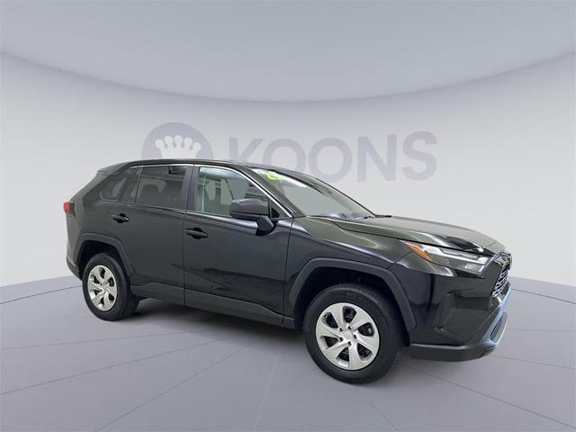 2023 toyota rav4 le