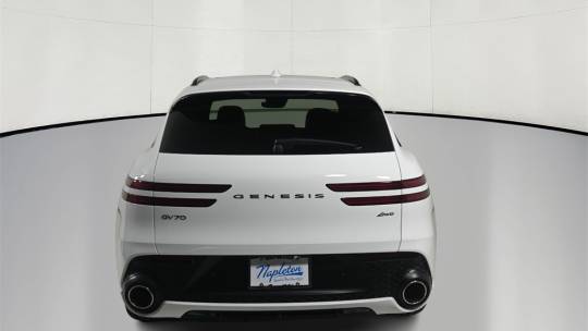 2025 Genesis GV70