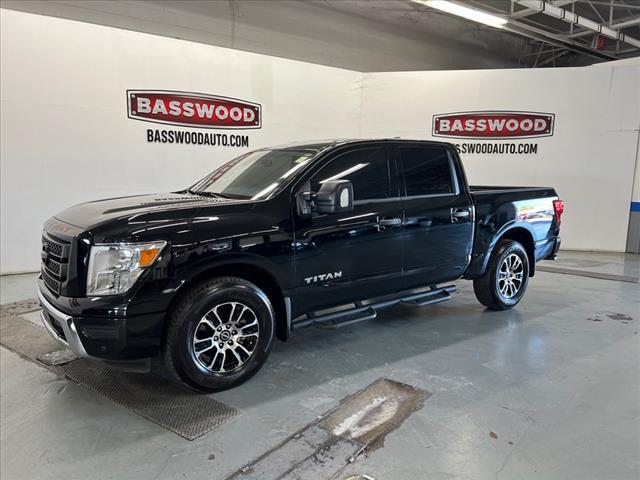 2023 nissan titan sv
