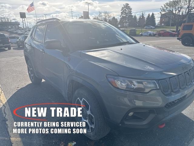 2022 jeep compass trailhawk