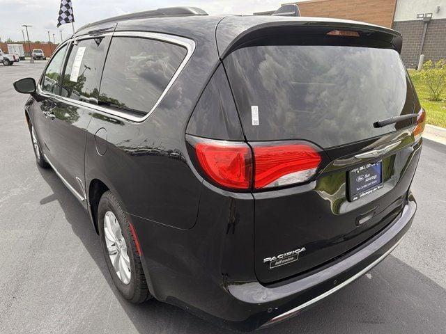 2017 chrysler pacifica touring-l in brownsburg, indiana