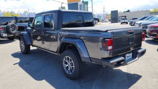 2024 Jeep Gladiator