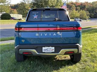 2022 Rivian R1T adventure
