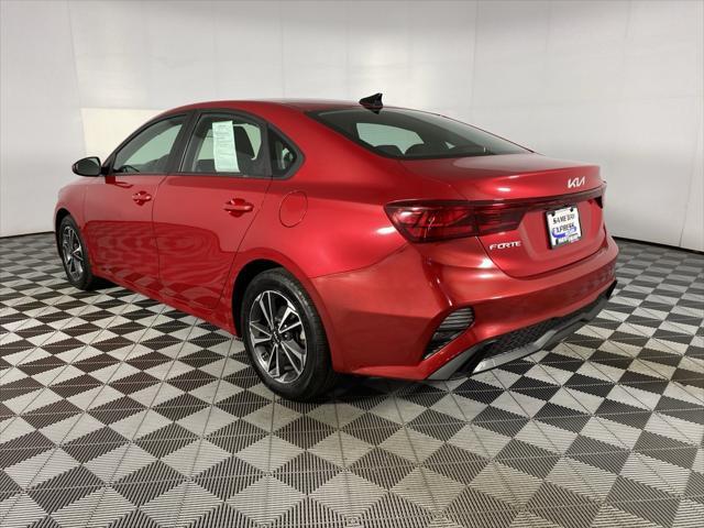 2023 kia forte lxs