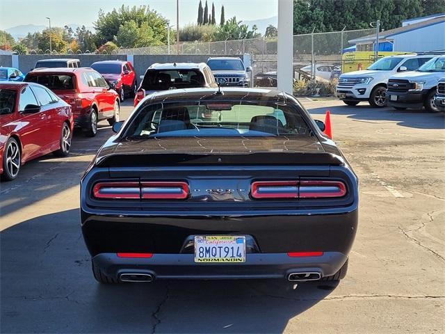 2019 dodge challenger gt