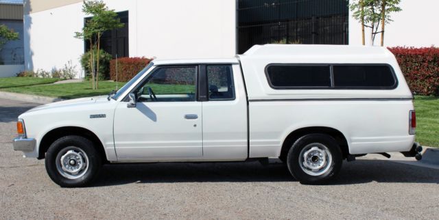 california original, 1986 nissan pickup, king cab, 100% rust free, runs a+