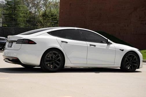 2022 tesla model s base in saint louis, missouri