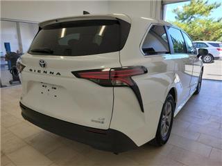 2021 Toyota Sienna le 8-passenger