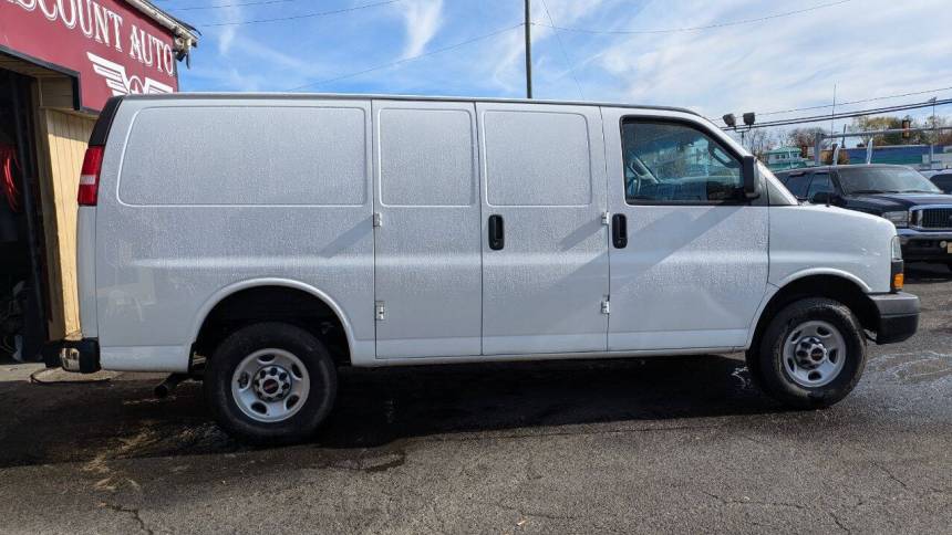 2023 gmc savana 2500