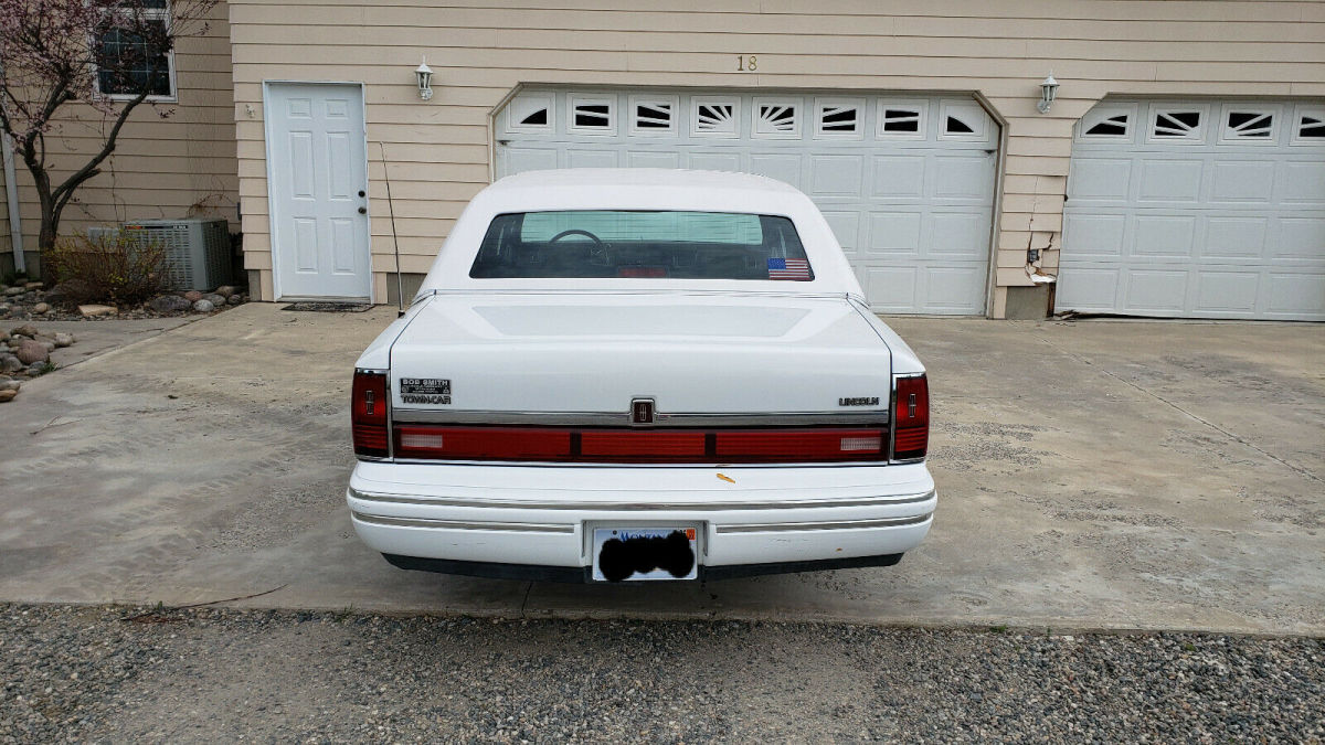 1991 lincoln town car - 38,627 original miles!!