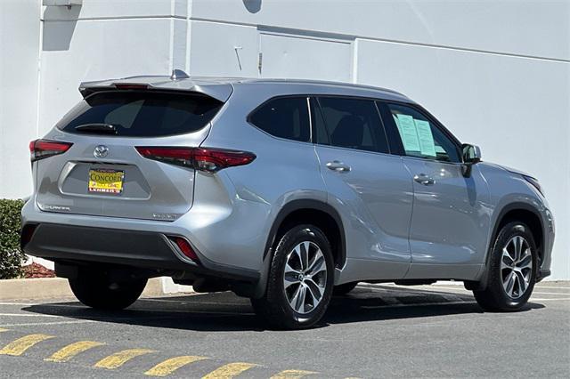 2022 toyota highlander xle