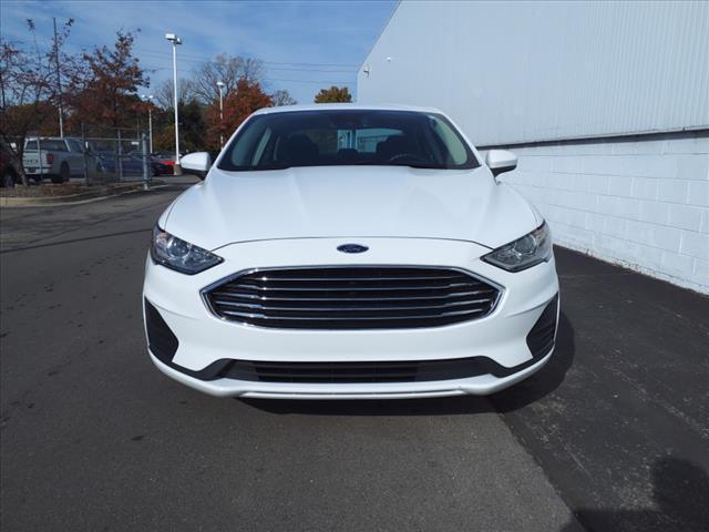 2020 ford fusion se