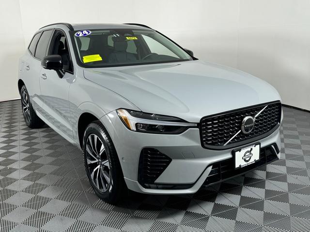 2024 volvo xc60 b5 plus dark theme