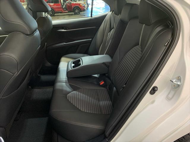 2023 toyota camry se