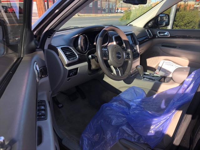 2012 jeep grand cherokee laredo