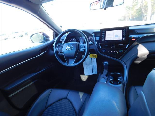 2022 toyota camry se
