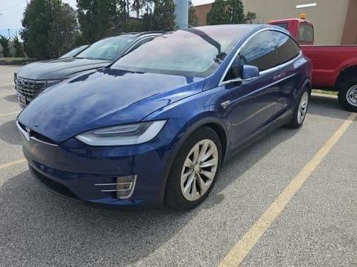 2016 tesla model x in milwaukee, wisconsin