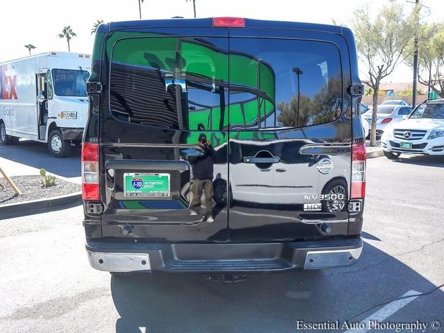 2013 nissan nv passenger nv3500 hd sv v6/sv v8