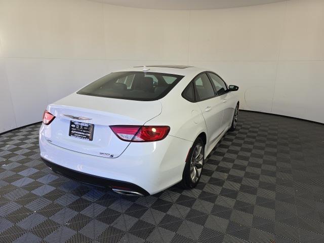 2015 chrysler 200 s