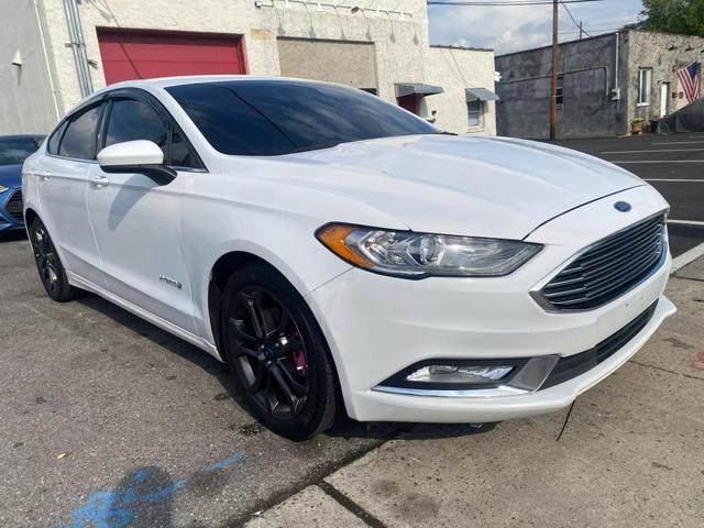 2018 ford fusion hybrid se