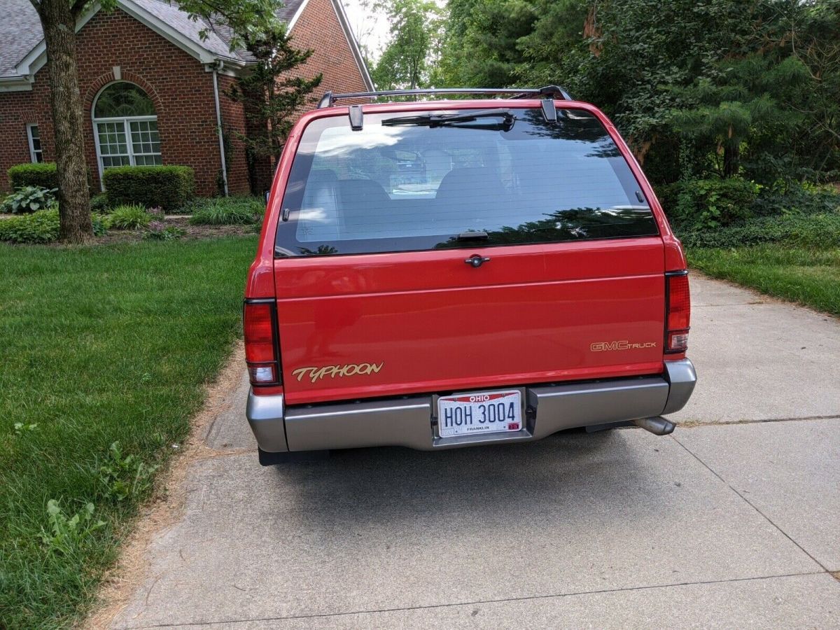 1993 gmc typhoon suv red