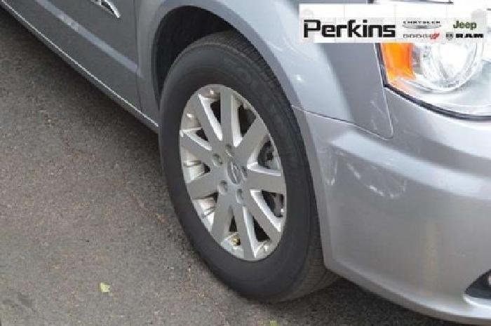2012 chrysler town & country touring in colorado springs, co