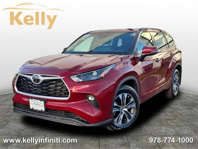 2022 toyota highlander xle