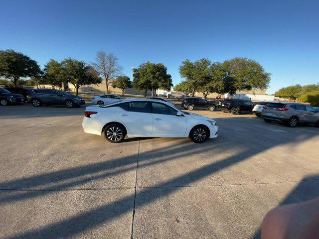 2019 nissan altima 2.5 s