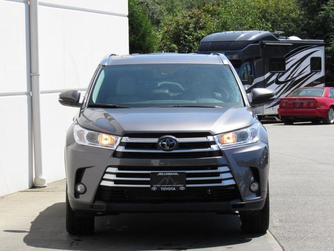 certified 2018 toyota highlander xle bellingham, wa 98229 for sale in bellingham, washington