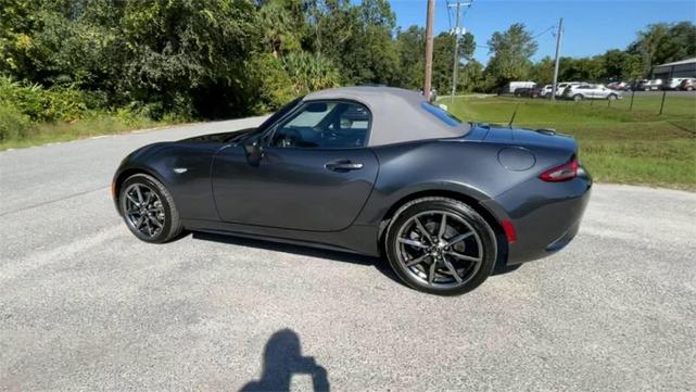 2021 mazda mx-5 miata grand touring