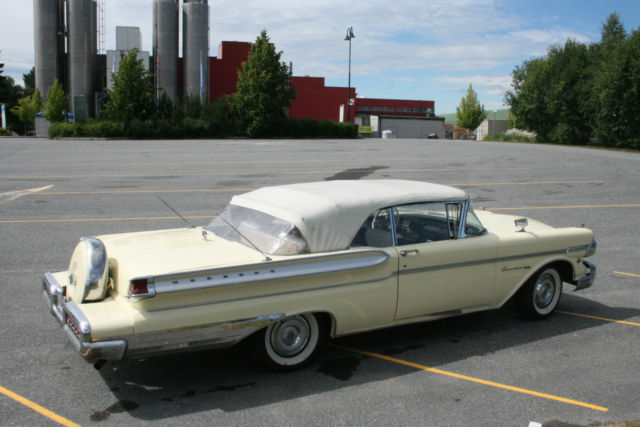 mercury turnpike cruiser 1957