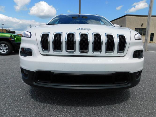 used 2016 jeep cherokee 4wd latitude lancaster, pa 17602 for sale in lancaster, pennsylvania