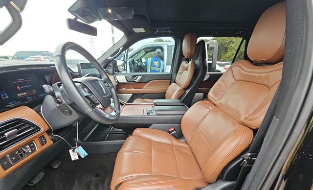 2022 lincoln navigator reserve