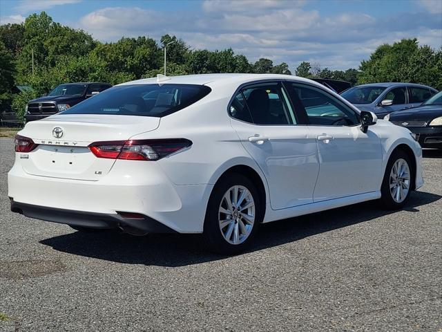 2024 toyota camry le