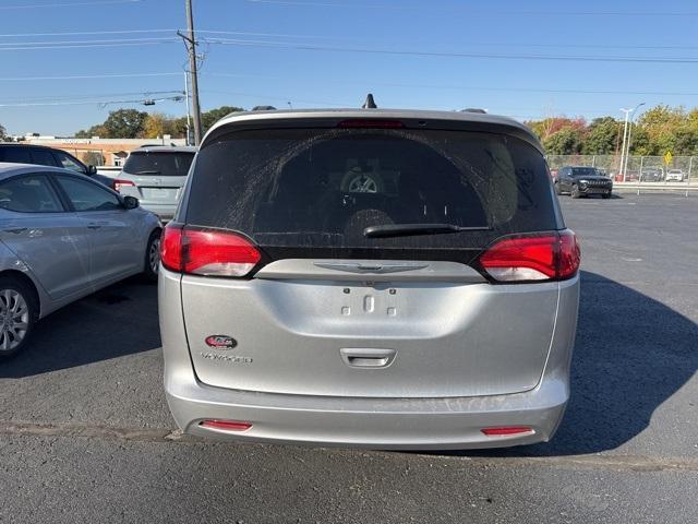 2021 chrysler voyager lxi