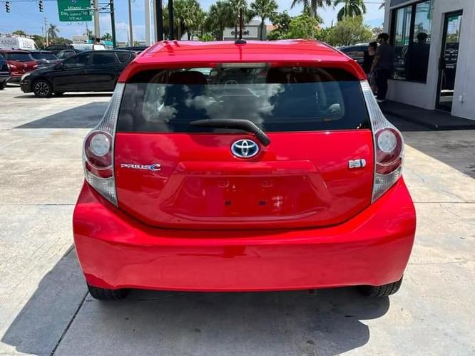 2014 toyota prius c one hatchback 4d in west palm beach, florida