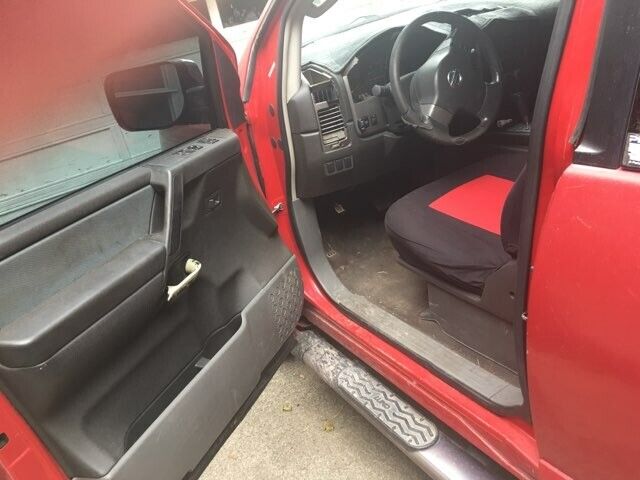 2005 nissan titan