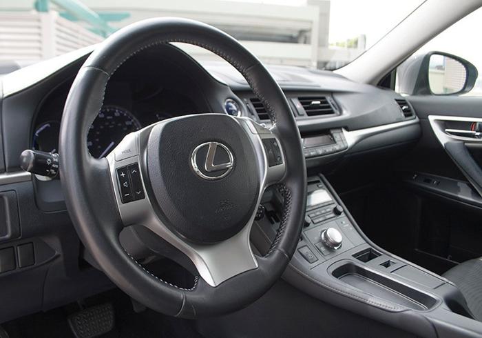 2012 lexus ct 200h hybrid 50+ mpg - 30k miles for sale in honolulu, hawaii