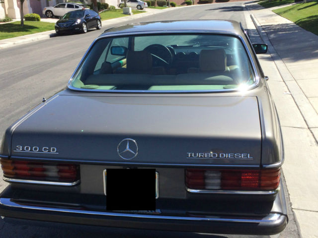 1984 mercedes 300cd w123