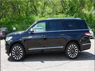 2022 Lincoln Navigator black label