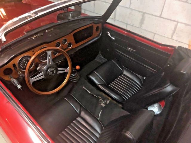 1976 triumph tr6 convertible in line 6 cil 4 speed manual
