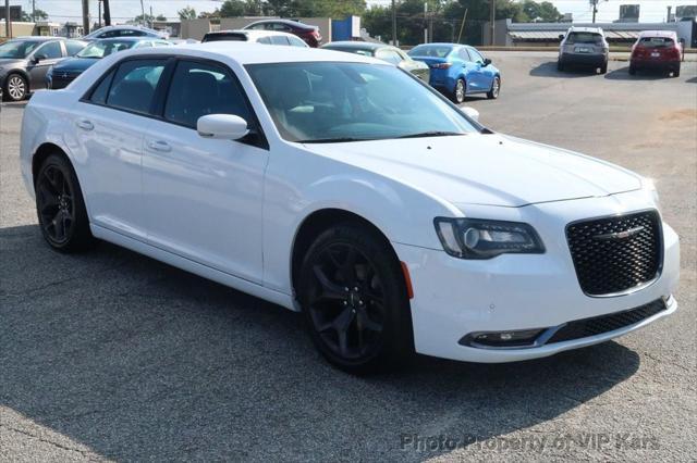 2021 chrysler 300 s