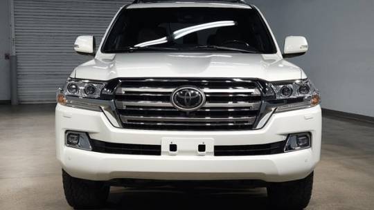 2021 toyota land cruiser base