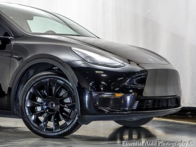 2022 tesla model y long range